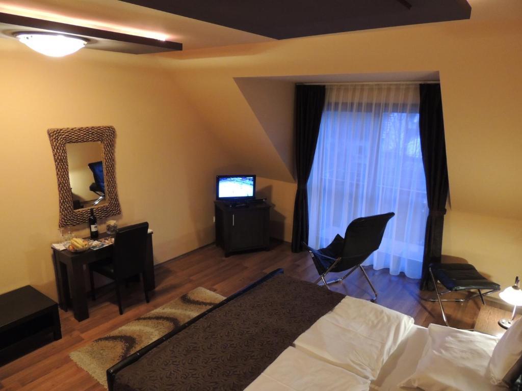 Bajor Panzió Bük-Bükfürdő, Adults Only 12plus Habitación foto