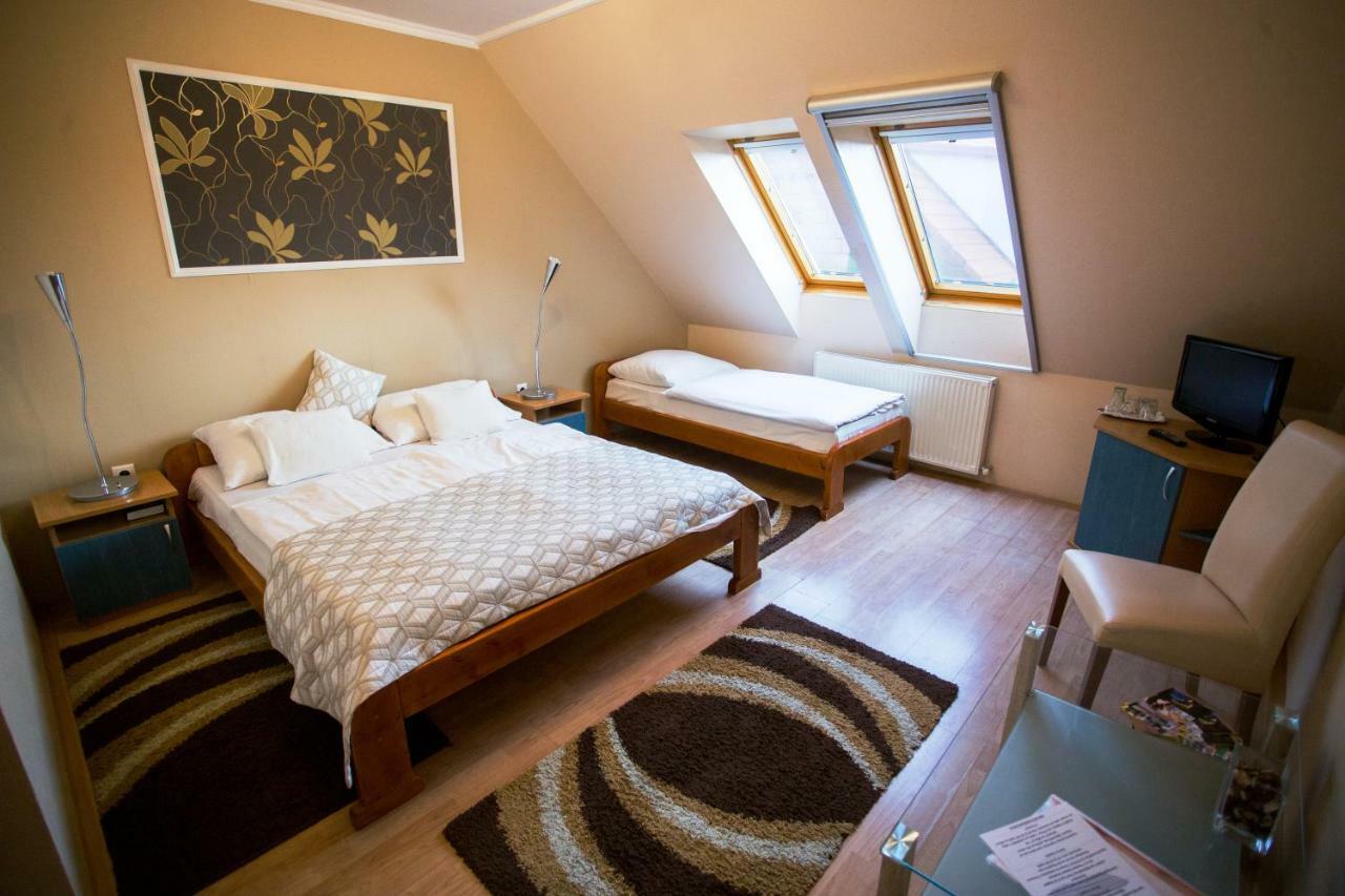 Bajor Panzió Bük-Bükfürdő, Adults Only 12plus Exterior foto