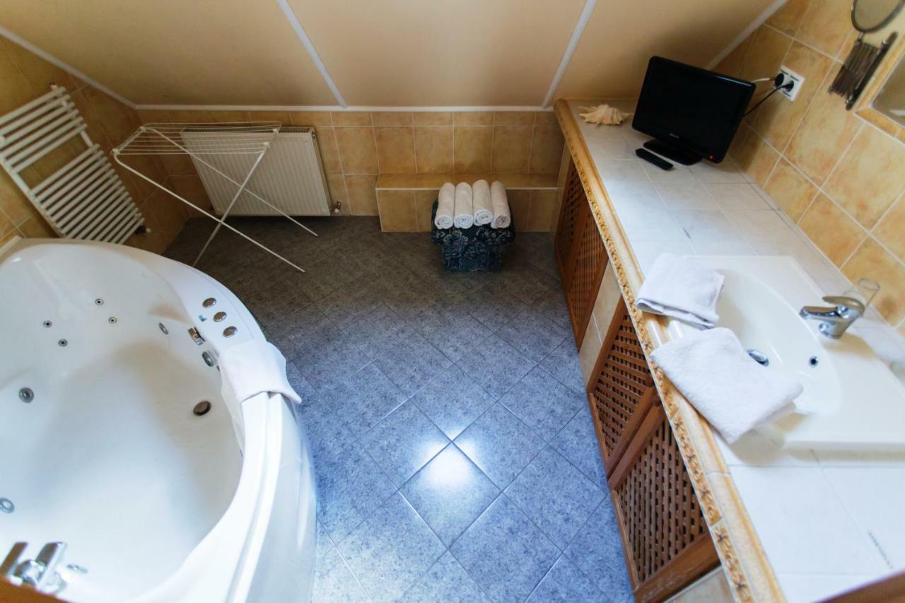 Bajor Panzió Bük-Bükfürdő, Adults Only 12plus Exterior foto